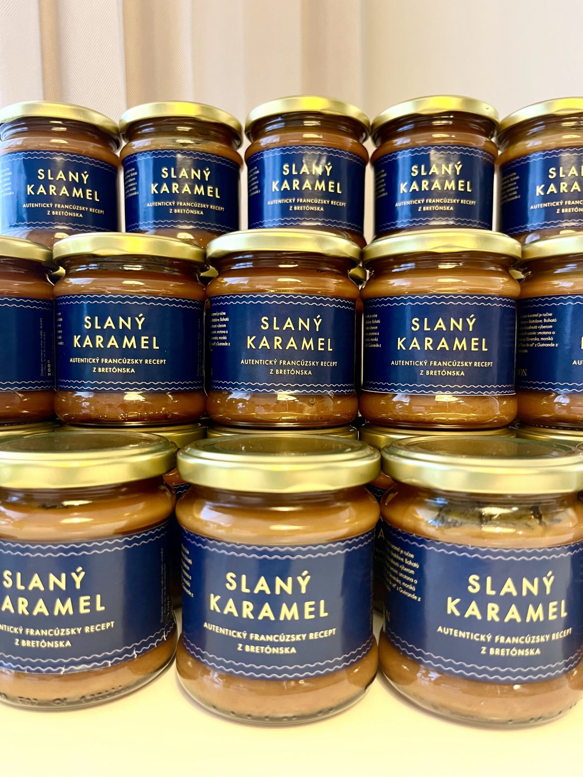 Prvé poháre slaného karamelu BON